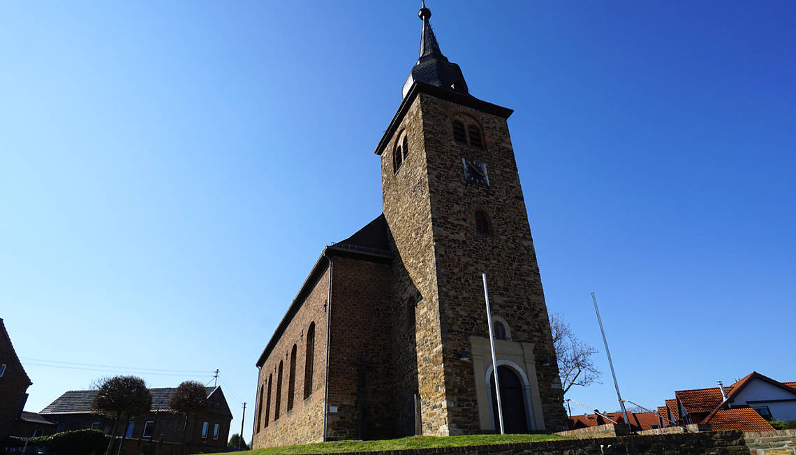 Außenansicht Kirche Gelsdorf